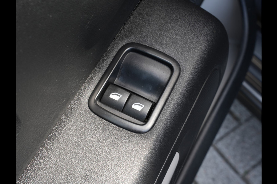 Citroën C3 1.2 PureTech C-Series | LED | Climate Control | DAB | Android/Apple Carplay