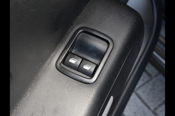 Citroën C3 1.2 PureTech C-Series | LED | Climate Control | DAB | Android/Apple Carplay