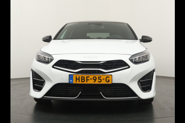 Kia Ceed 1.5 T-GDi GT-PlusLine - Rijdende Demo - Stoel/Stuurverwarming - Adaptief Cruise Control - Navigatie - Climate Control - Fabrieksgarantie Tot 2032