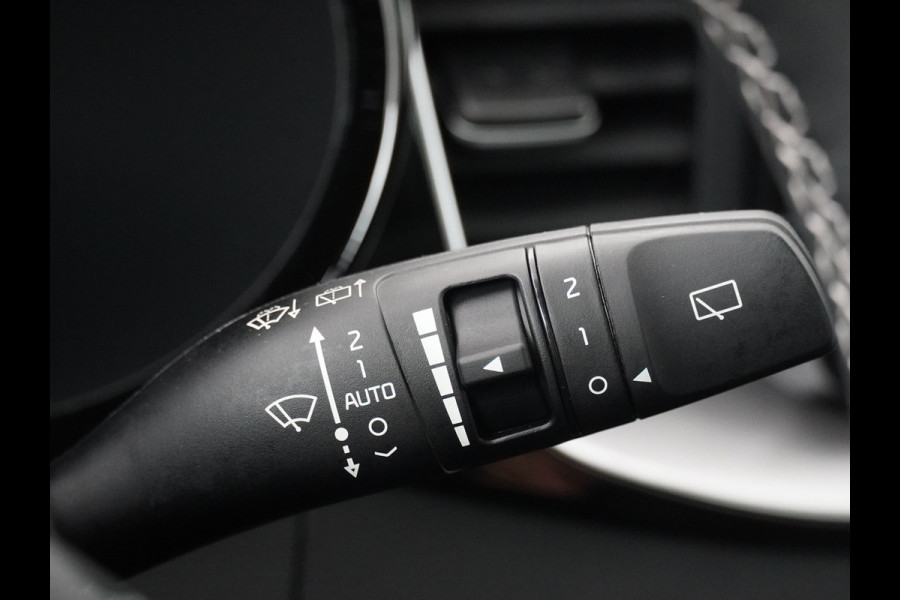 Kia Ceed 1.5 T-GDi GT-PlusLine - Rijdende Demo - Stoel/Stuurverwarming - Adaptief Cruise Control - Navigatie - Climate Control - Fabrieksgarantie Tot 2032