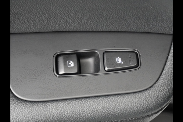Kia Ceed 1.5 T-GDi GT-PlusLine - Rijdende Demo - Stoel/Stuurverwarming - Adaptief Cruise Control - Navigatie - Climate Control - Fabrieksgarantie Tot 2032