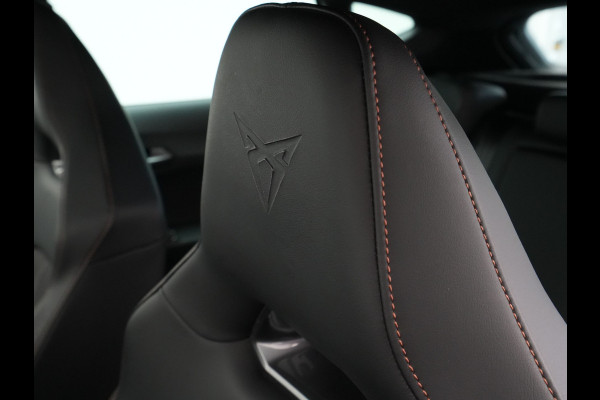 CUPRA Formentor 1.4 e-Hybrid 245pk VZ Performance Navigatie Camera Memory Acc Carplay Side Assist 30