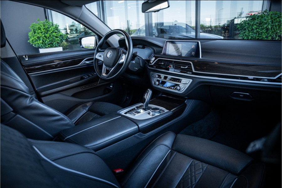 BMW 7 Serie 745e - Panorama | ACC | 360 Camera | Massage | Memory