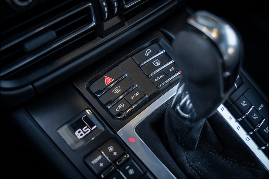 Porsche Macan 2.9 GTS - Sport Chrono + | Panorama | Luchtvering | Bose | Memory