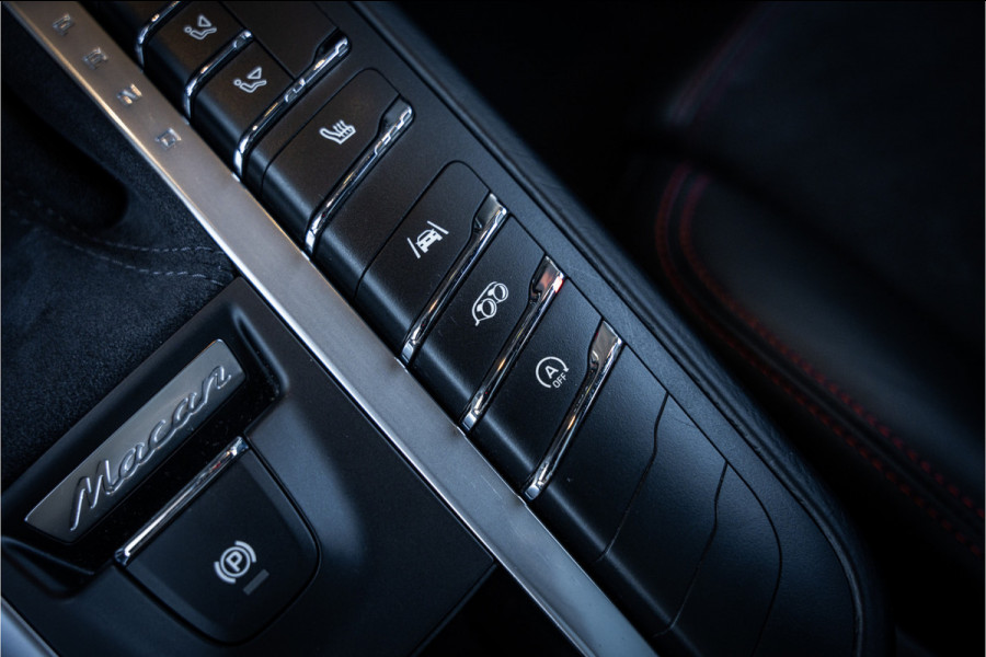 Porsche Macan 2.9 GTS - Sport Chrono + | Panorama | Luchtvering | Bose | Memory