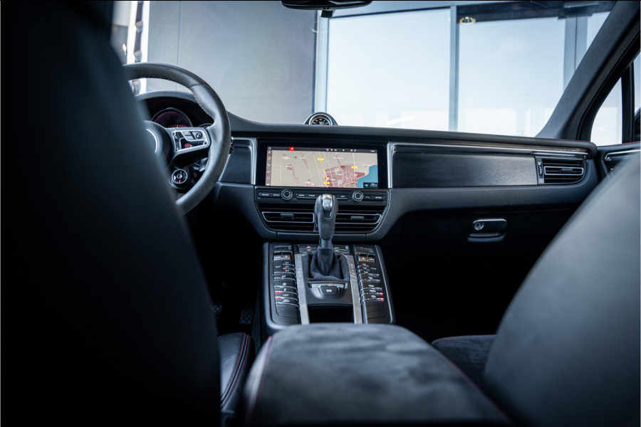 Porsche Macan 2.9 GTS - Sport Chrono + | Panorama | Luchtvering | Bose | Memory