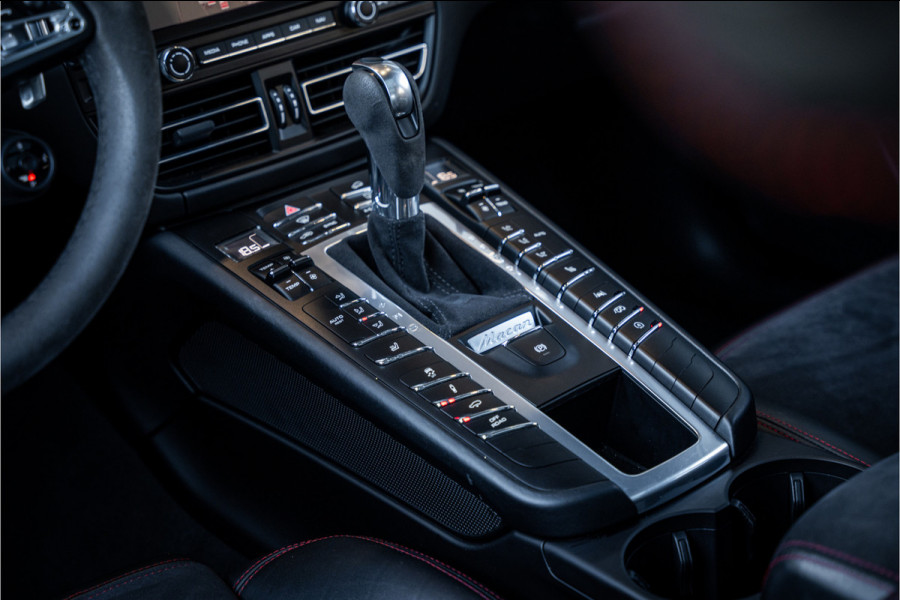 Porsche Macan 2.9 GTS - Sport Chrono + | Panorama | Luchtvering | Bose | Memory