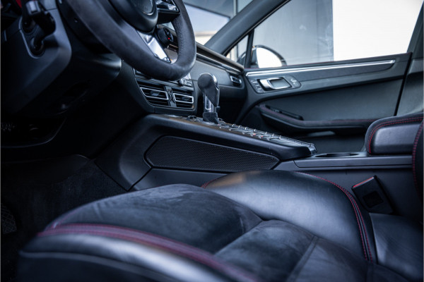 Porsche Macan 2.9 GTS - Sport Chrono + | Panorama | Luchtvering | Bose | Memory