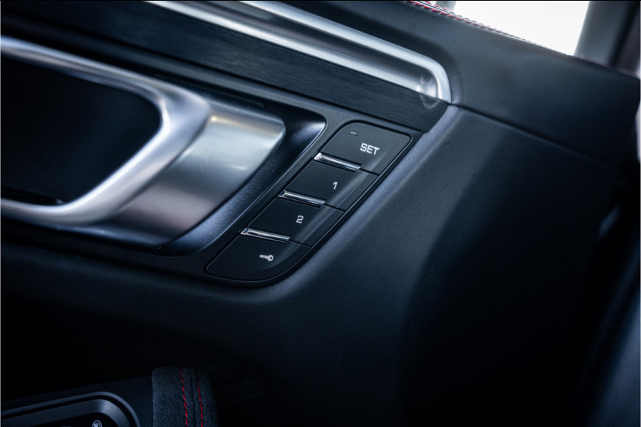 Porsche Macan 2.9 GTS - Sport Chrono + | Panorama | Luchtvering | Bose | Memory