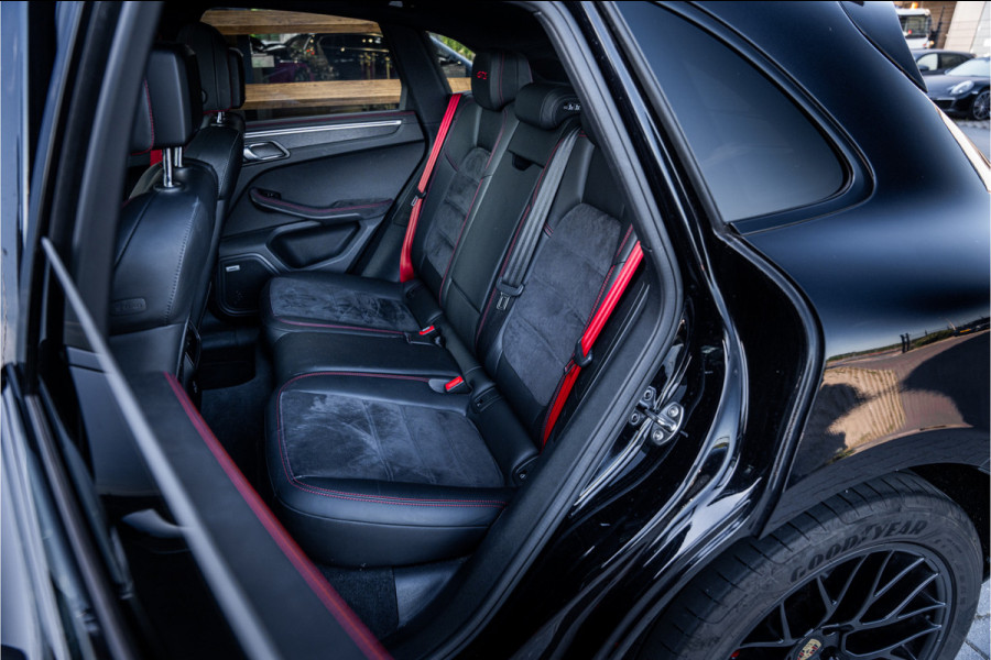 Porsche Macan 2.9 GTS - Sport Chrono + | Panorama | Luchtvering | Bose | Memory