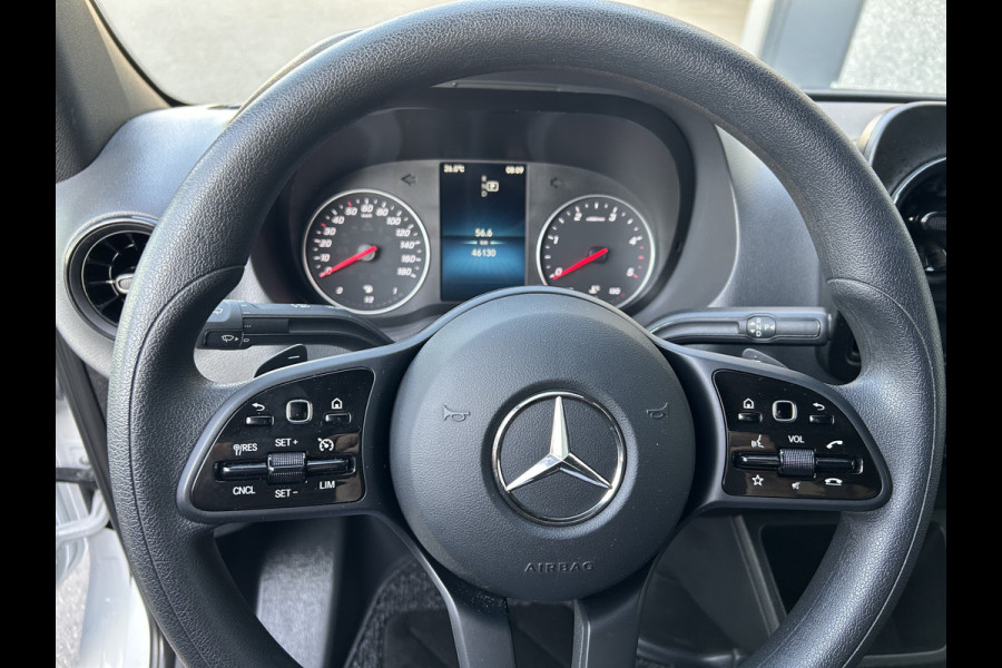 Mercedes-Benz Sprinter 317 CDI L2 H2 Automaat / MBUX / Navigatie / Camera / Parkeersensoren / Cruise control / Airco / 270 Graden achterdeuren