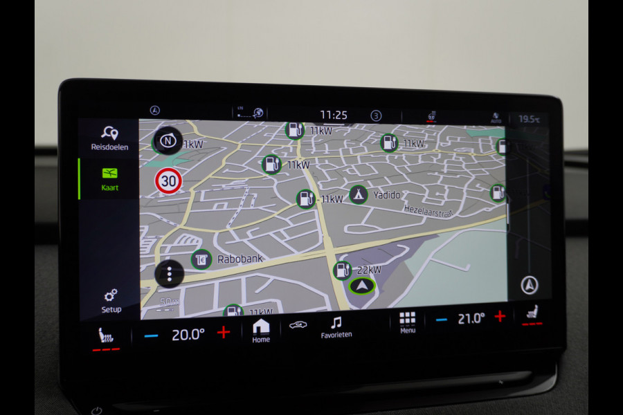 Škoda ENYAQ iV 60 Navi Ecc Adaptive-Cruise Camera Apple Carplay Android Keyless Led Pdc Dab Business Edition Plus Stoelverwarming Bluetooth Dodehoek detector Draadloze tel.lader Rijstrooksensor Regen-Lichtsensor Origineel Nederlandse 1e Eigenaar Auto nieuwprijs €51.910,-