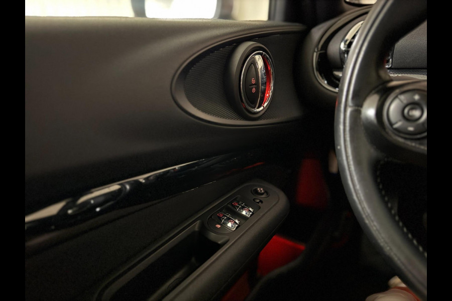 MINI Clubman 1.5 One Chili |Pano |Trekhaak | Keyless | LED | Carbon