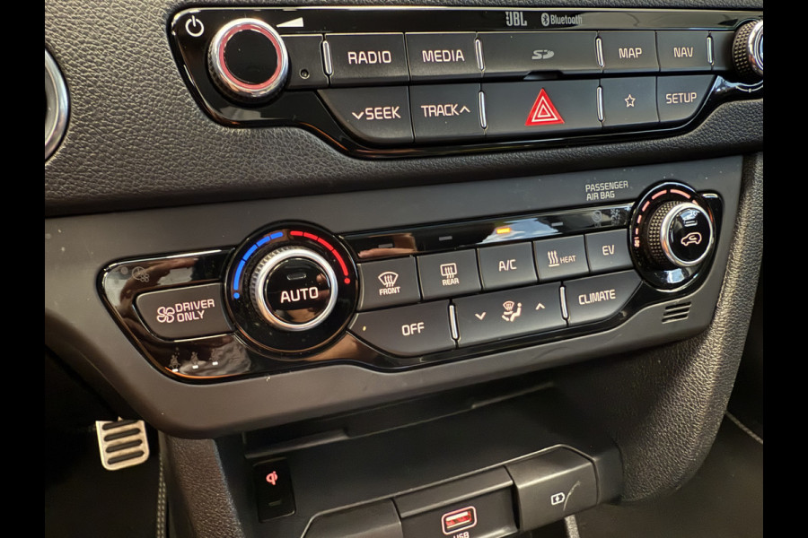 Kia e-Niro ExecutiveLine 64 kWh Leder Full-led Navigatie JBL-sound