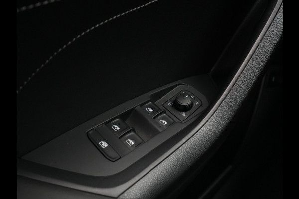 Škoda Kodiaq 1.5 TSI 150pk DSG Business Edition 7p. Navigatie Camera Clima Cruise Carplay 236