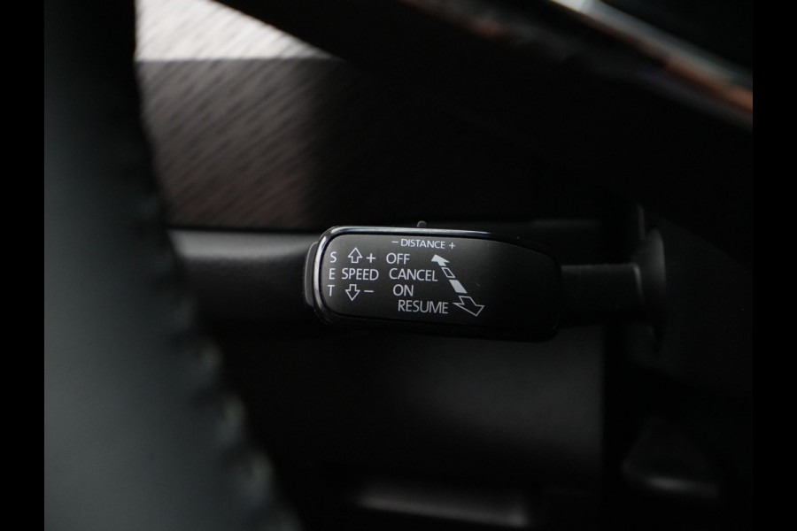 Škoda Kodiaq 1.5 TSI 150pk DSG Business Edition 7p. Navigatie Camera Clima Cruise Carplay 236