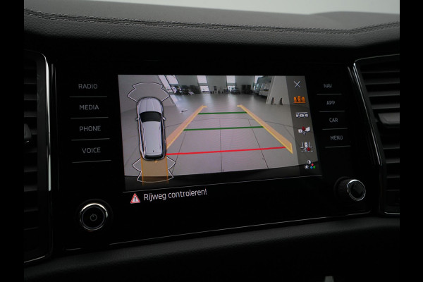 Škoda Kodiaq 1.5 TSI 150pk DSG Business Edition 7p. Navigatie Camera Clima Cruise Carplay 236