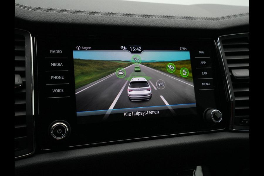 Škoda Kodiaq 1.5 TSI 150pk DSG Business Edition 7p. Navigatie Camera Clima Cruise Carplay 236