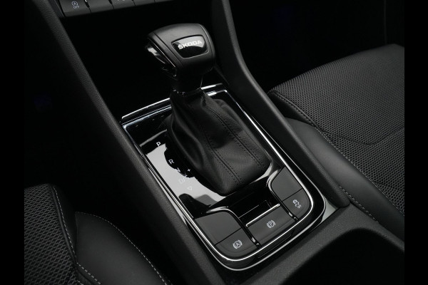 Škoda Kodiaq 1.5 TSI 150pk DSG Business Edition 7p. Navigatie Camera Clima Cruise Carplay 236