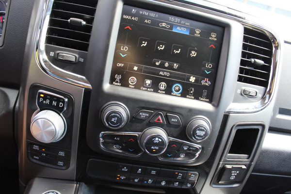 Dodge Ram 1500 5.7 V8 Quad Cab 6'4 LPG 3 5 PERS VOL LEDER MULTIMEDIA TREKHAAK