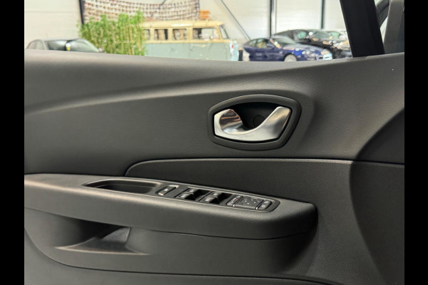 Renault Captur 0.9 TCe Intens NAP Garantie Trekhaak Camera PDC Cruise Navi Clima Led Rijklaar