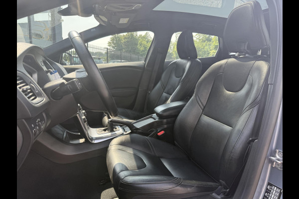 Volvo V40 2.0 T2 Nordic+ Dealer Onderhouden,Pano,Leder,Navi,Camera,Pdc,Stoelverw,123pk,Clima,Cruise,Lm velgen,N.A.P,6 Bak,Apk tot 06-2026