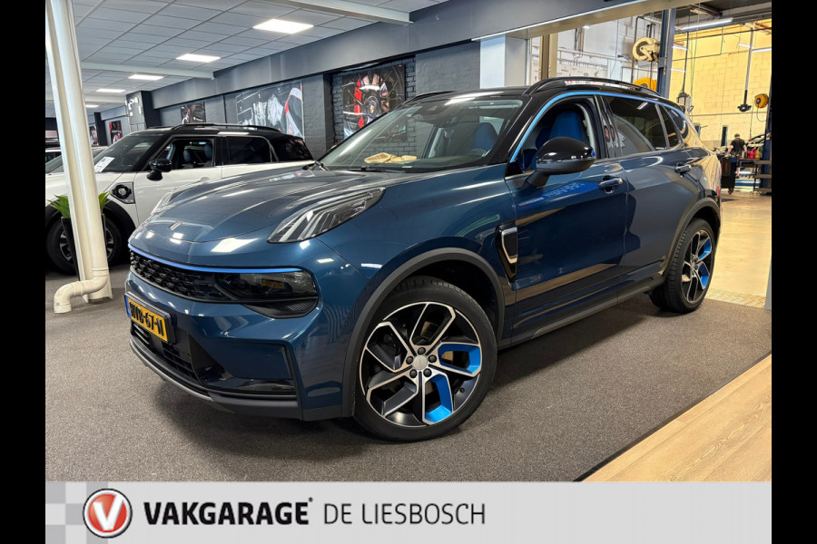 Lynk & Co 01 1.5 / pano / 360 camera / model 2023 / Infinity / navi / stoelverwarming