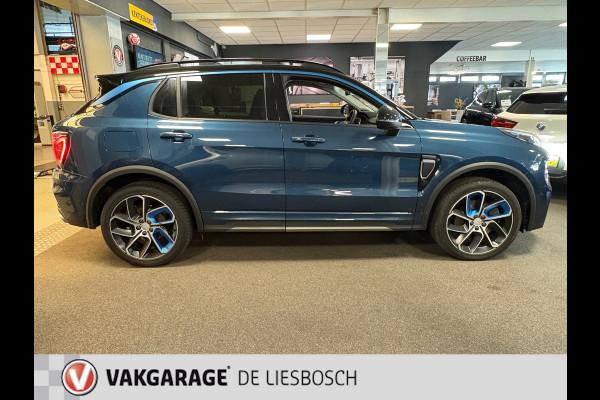 Lynk & Co 01 1.5 / pano / 360 camera / model 2023 / Infinity / navi / stoelverwarming