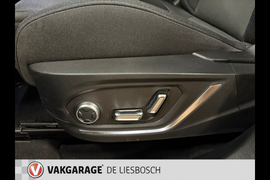 Lynk & Co 01 1.5 / pano / 360 camera / model 2023 / Infinity / navi / stoelverwarming