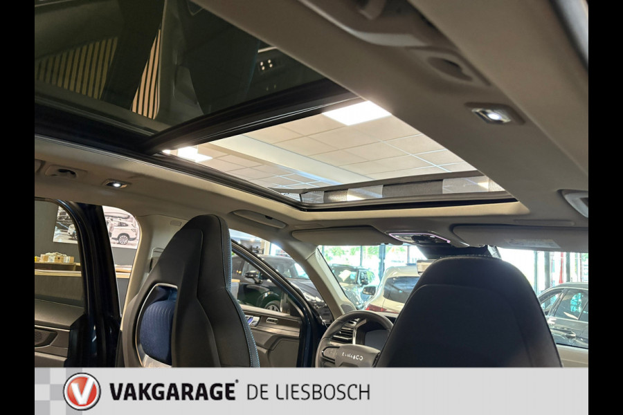 Lynk & Co 01 1.5 / pano / 360 camera / model 2023 / Infinity / navi / stoelverwarming