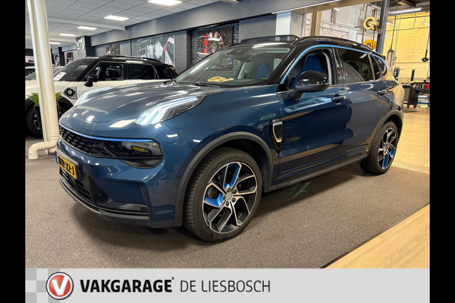 Lynk & Co 01 1.5 / pano / 360 camera / model 2023 / Infinity / navi / stoelverwarming