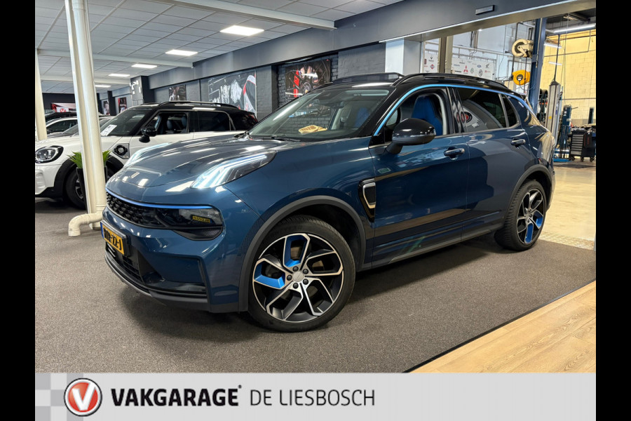 Lynk & Co 01 1.5 / pano / 360 camera / model 2023 / Infinity / navi / stoelverwarming