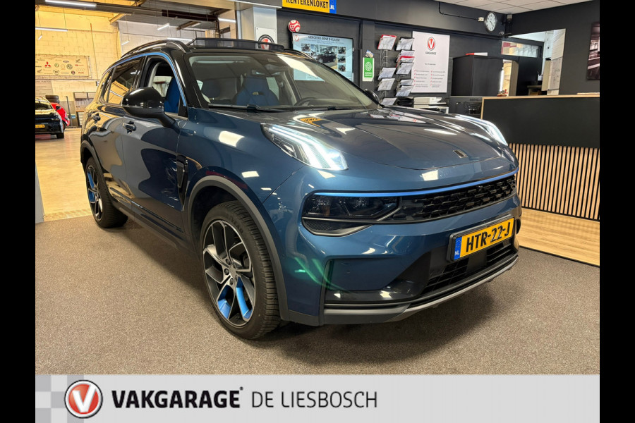 Lynk & Co 01 1.5 / pano / 360 camera / model 2023 / Infinity / navi / stoelverwarming