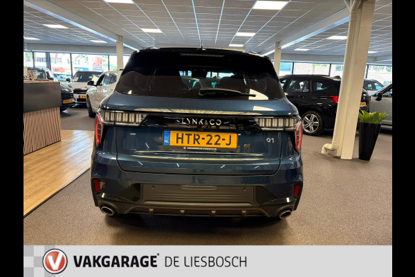 Lynk & Co 01 1.5 / pano / 360 camera / model 2023 / Infinity / navi / stoelverwarming