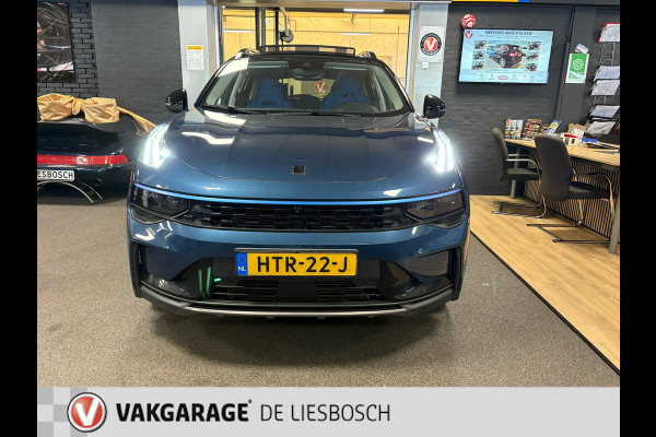 Lynk & Co 01 1.5 / pano / 360 camera / model 2023 / Infinity / navi / stoelverwarming