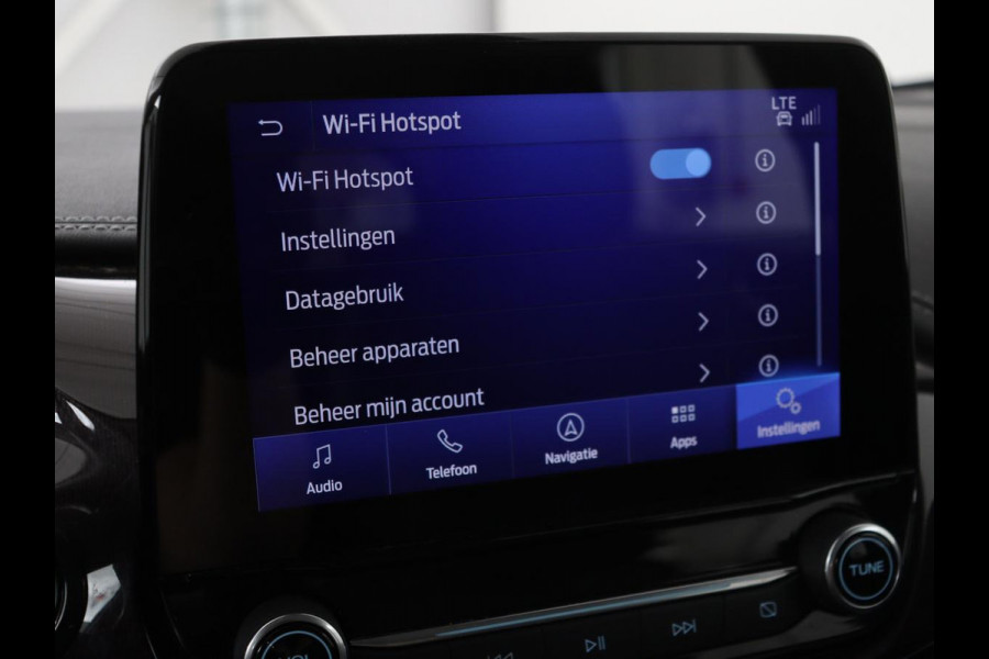Ford Fiesta 1.0 EcoBoost Vignale | 125pk | Stoel & stuurverwarming | Half leder | B&O Sound | Trekhaak | Carplay | Keyless | Camera | Climate control | Park Assist | Cruise control | Navigatie