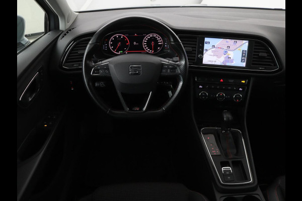 Seat Leon 1.5 TSI FR Business Intens | Stoelverwarming | Trekhaak | Adaptive cruise | Carplay | Virtual Cockpit | Full LED | Sfeerverlichting | Navigatie