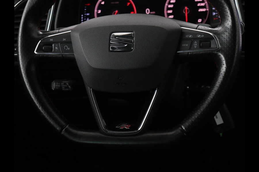 Seat Leon 1.5 TSI FR Business Intens | Stoelverwarming | Trekhaak | Adaptive cruise | Carplay | Virtual Cockpit | Full LED | Sfeerverlichting | Navigatie