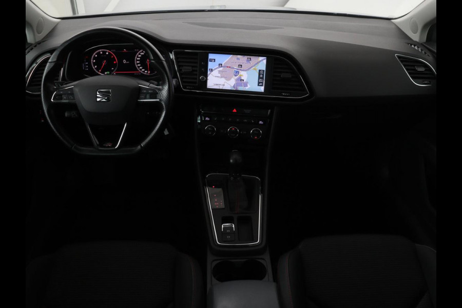 Seat Leon 1.5 TSI FR Business Intens | Stoelverwarming | Trekhaak | Adaptive cruise | Carplay | Virtual Cockpit | Full LED | Sfeerverlichting | Navigatie