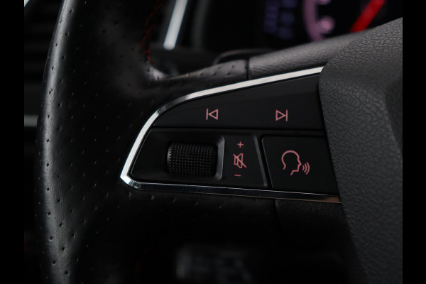 Seat Leon 1.5 TSI FR Business Intens | Stoelverwarming | Trekhaak | Adaptive cruise | Carplay | Virtual Cockpit | Full LED | Sfeerverlichting | Navigatie