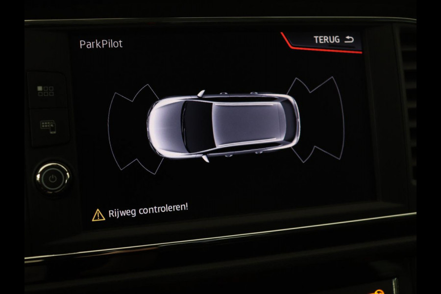 Seat Leon 1.5 TSI FR Business Intens | Stoelverwarming | Trekhaak | Adaptive cruise | Carplay | Virtual Cockpit | Full LED | Sfeerverlichting | Navigatie
