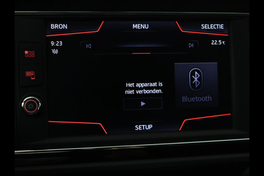 Seat Leon 1.5 TSI FR Business Intens | Stoelverwarming | Trekhaak | Adaptive cruise | Carplay | Virtual Cockpit | Full LED | Sfeerverlichting | Navigatie