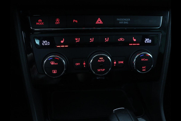 Seat Leon 1.5 TSI FR Business Intens | Stoelverwarming | Trekhaak | Adaptive cruise | Carplay | Virtual Cockpit | Full LED | Sfeerverlichting | Navigatie