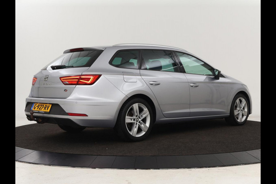 Seat Leon 1.5 TSI FR Business Intens | Stoelverwarming | Trekhaak | Adaptive cruise | Carplay | Virtual Cockpit | Full LED | Sfeerverlichting | Navigatie