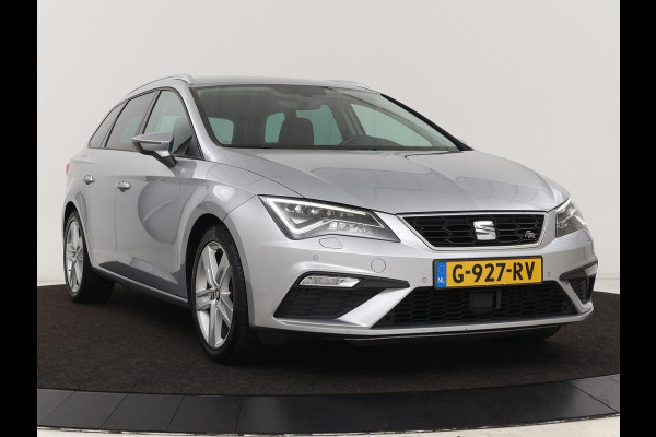 Seat Leon 1.5 TSI FR Business Intens | Stoelverwarming | Trekhaak | Adaptive cruise | Carplay | Virtual Cockpit | Full LED | Sfeerverlichting | Navigatie