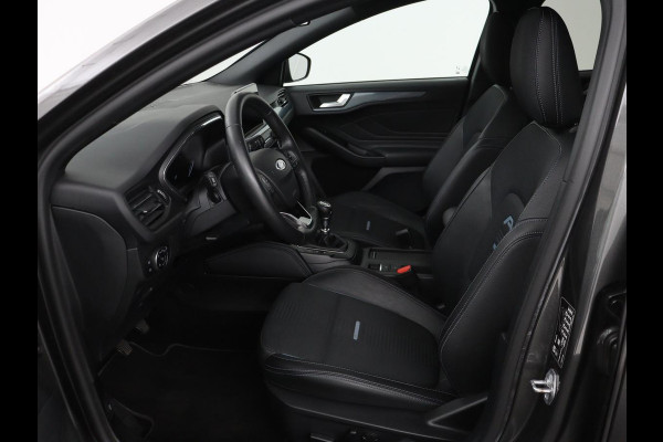 Ford Focus 1.0 EcoBoost Active | Trekhaak | Half leder | Stoel & stuurverwarming | B&O Sound | Camera | Adaptive cruise | Climate control | Keyless | Full LED