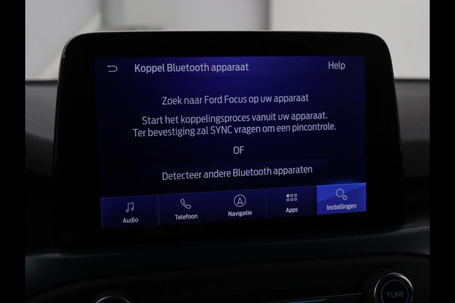 Ford Focus 1.0 EcoBoost Active | Trekhaak | Half leder | Stoel & stuurverwarming | B&O Sound | Camera | Adaptive cruise | Climate control | Keyless | Full LED