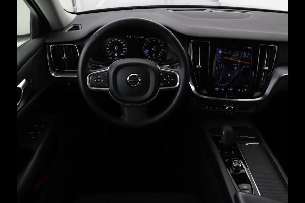 Volvo V60 2.0 B4 Momentum | Stoel & stuurverwarming | Trekhaak | Camera | Adaptive cruise | Carplay | Achterbankverwarming | Full LED | Navigatie