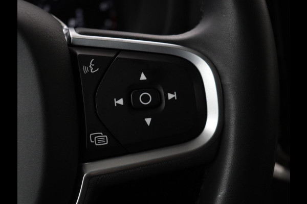 Volvo V60 2.0 B4 Momentum | Stoel & stuurverwarming | Trekhaak | Camera | Adaptive cruise | Carplay | Achterbankverwarming | Full LED | Navigatie