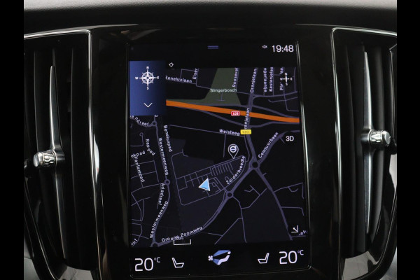 Volvo V60 2.0 B4 Momentum | Stoel & stuurverwarming | Trekhaak | Camera | Adaptive cruise | Carplay | Achterbankverwarming | Full LED | Navigatie